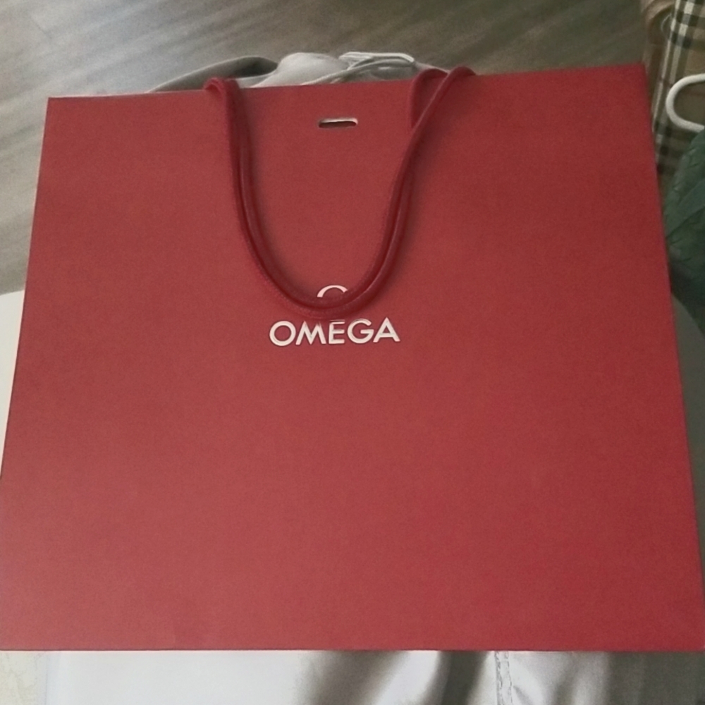Omega Red Shopping Bag